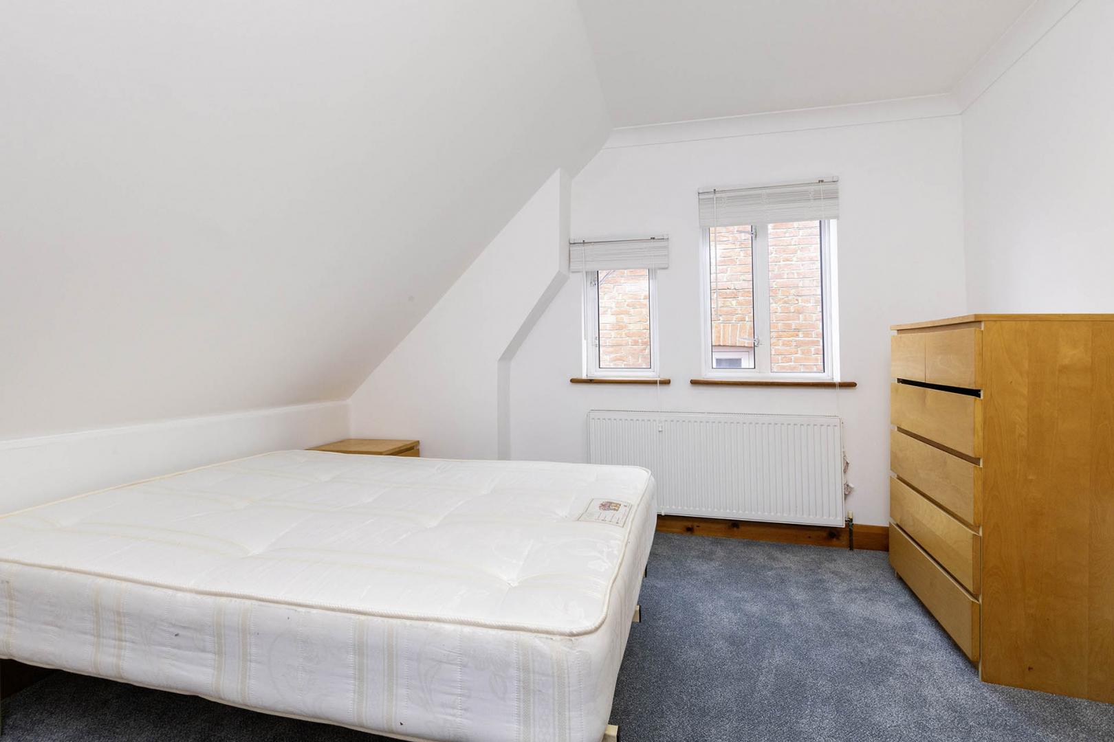 Modern Apartment Heathfield Park, Willesden Green